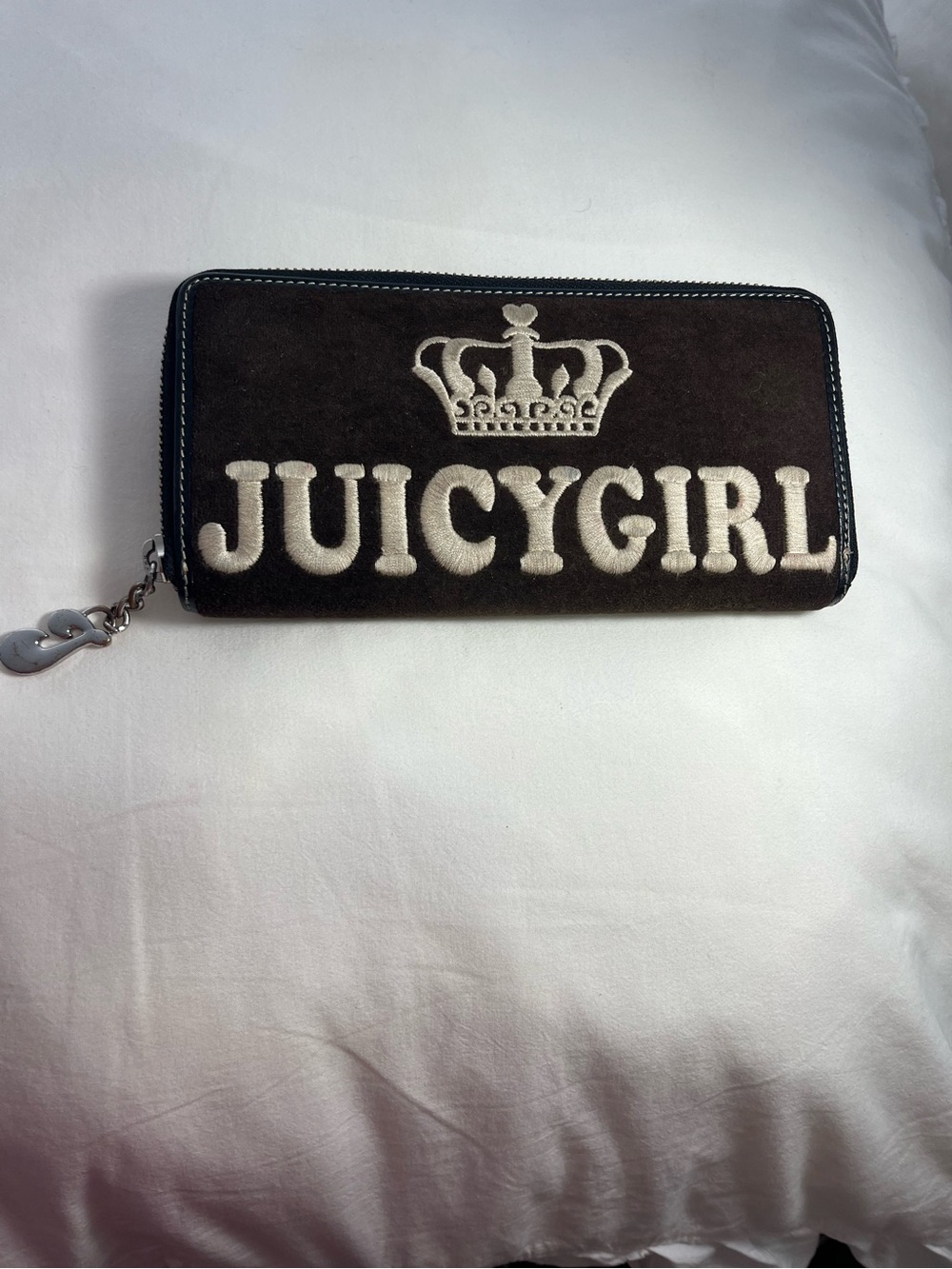 JUICYGIRL wallet by Juicy Couture